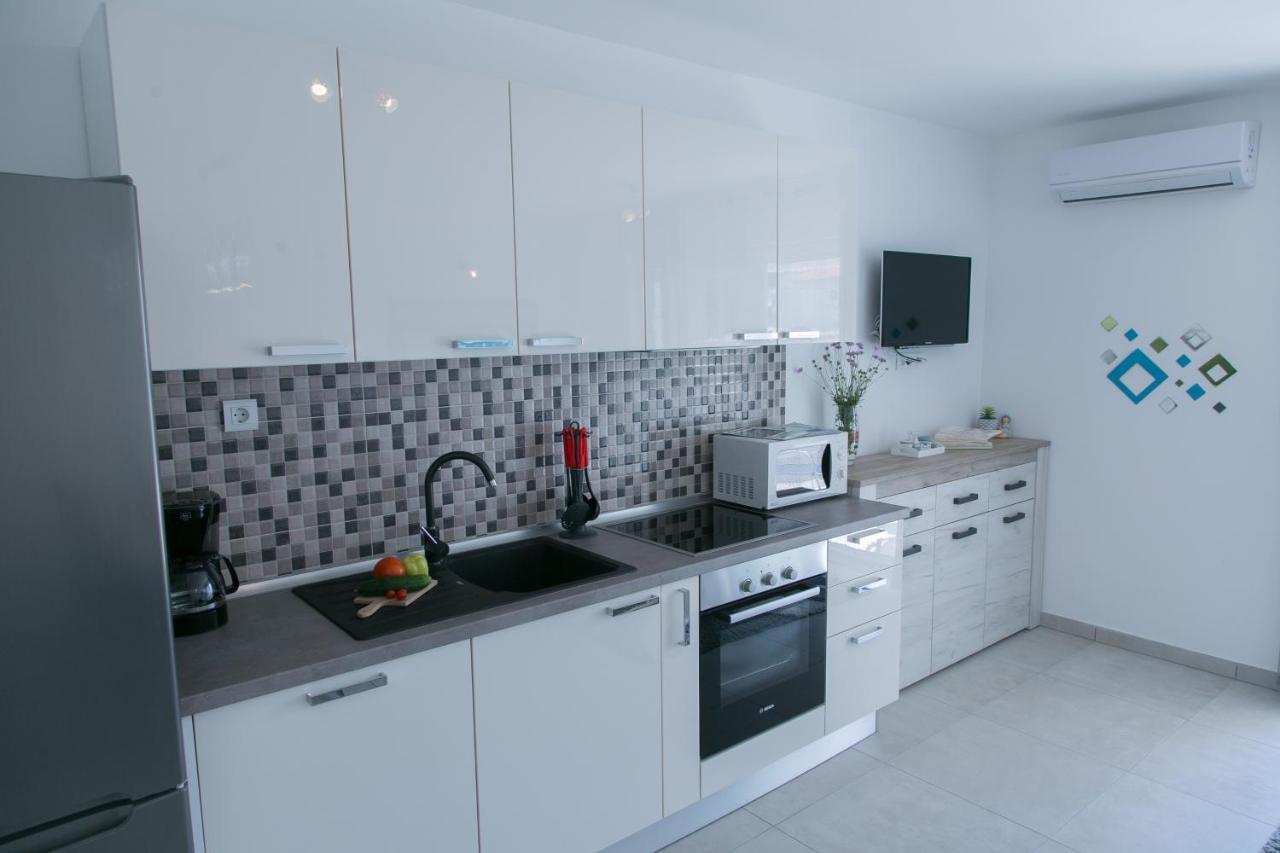 Apartamento Navi Kaštela Exterior foto